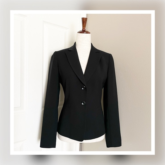Tahari Jackets & Blazers - Tahari Suit Jacket Blazer Size 2